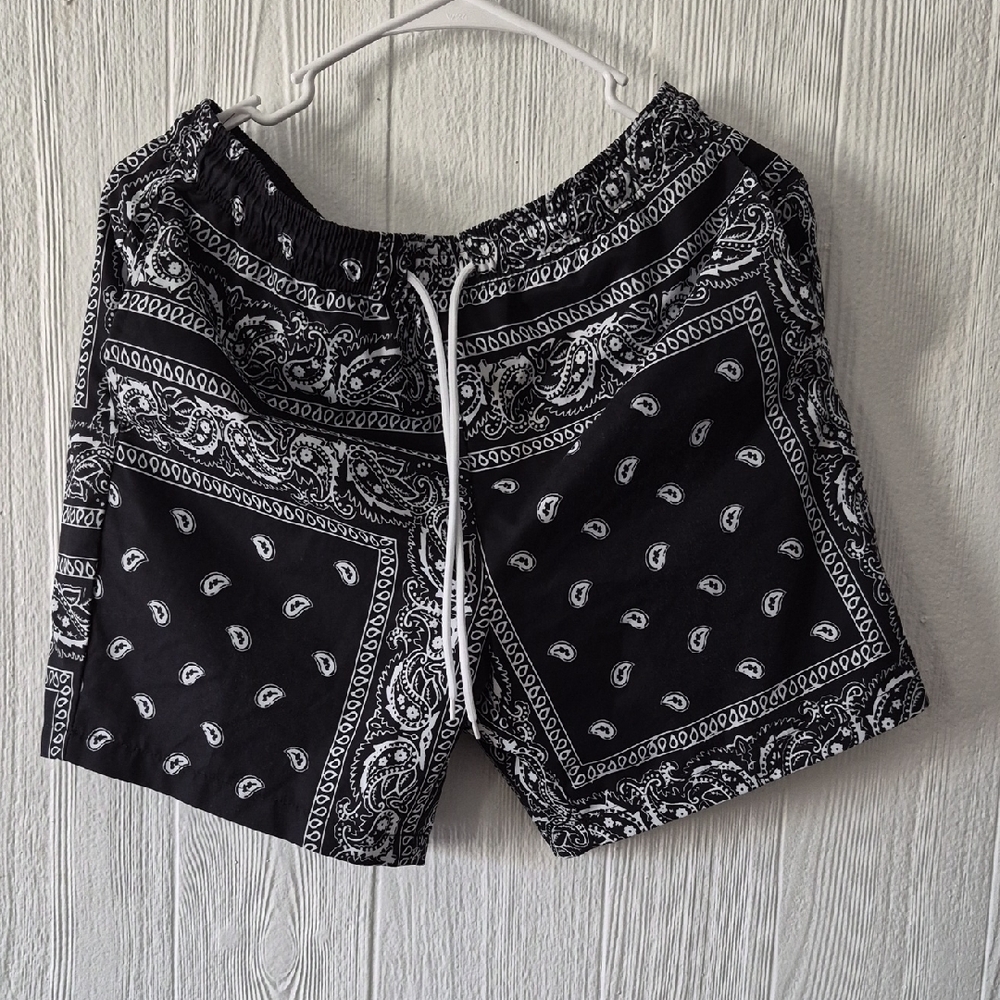SHEIN Black Paisley Athletic Shorts